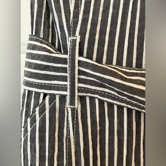White House Black Market Striped Utility Midi. Size - 0P. - Picture 12 of 13